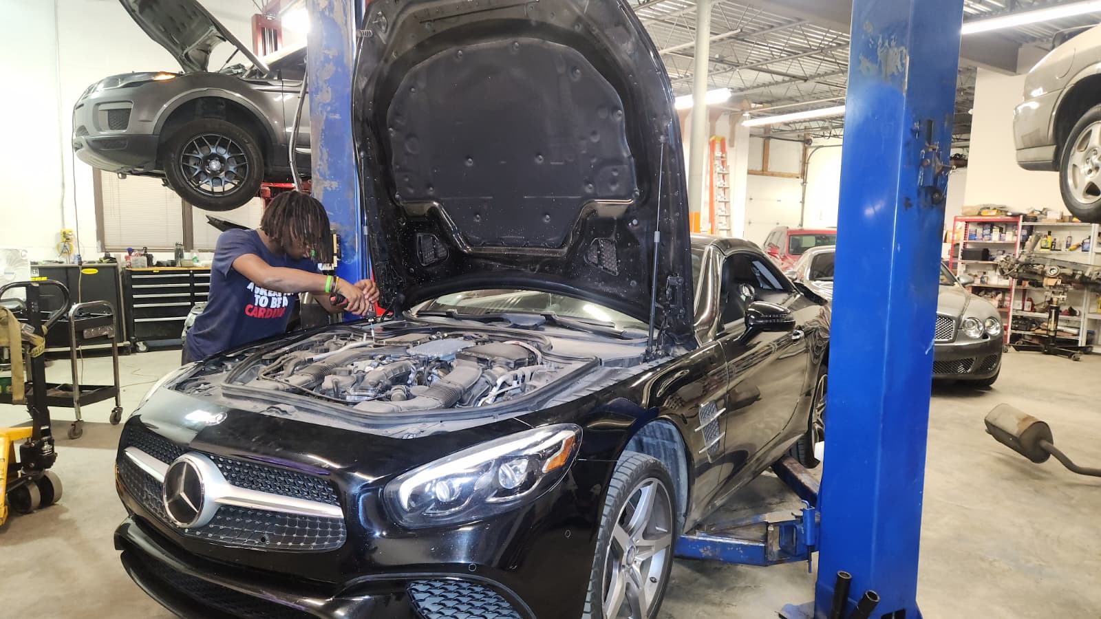 Mercedes engine repair and maintenance